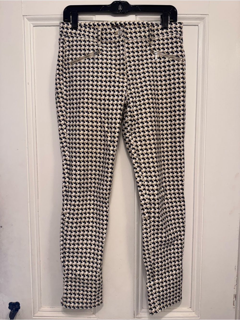 J. McLaughlin Black & White Houndstooth Straight Leg Jeans
